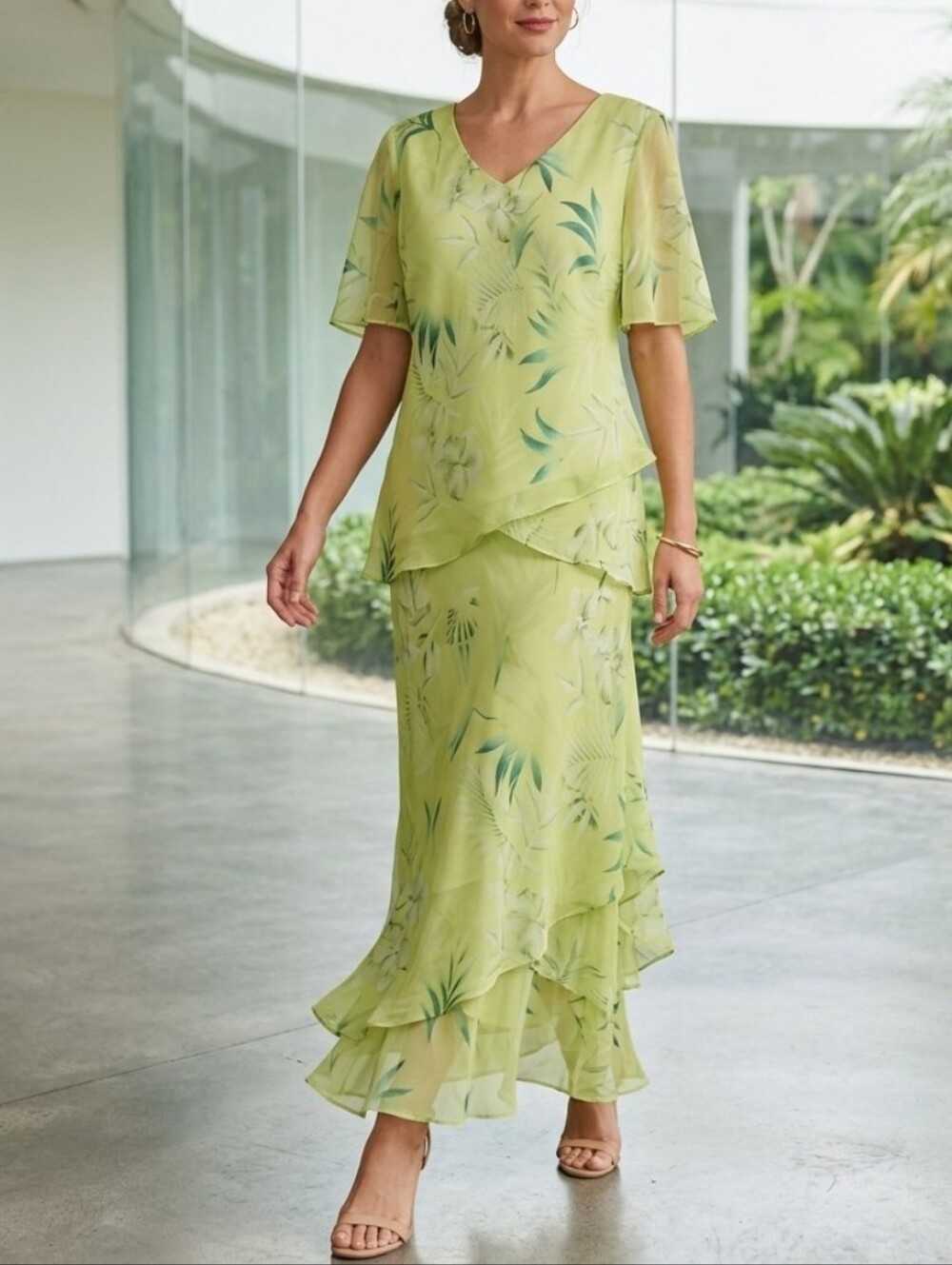 NWT Dressbarn Light Green Tropical Print Two-Piece Set
